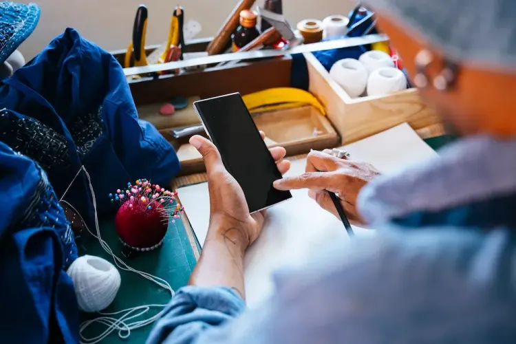 Small business support goes online